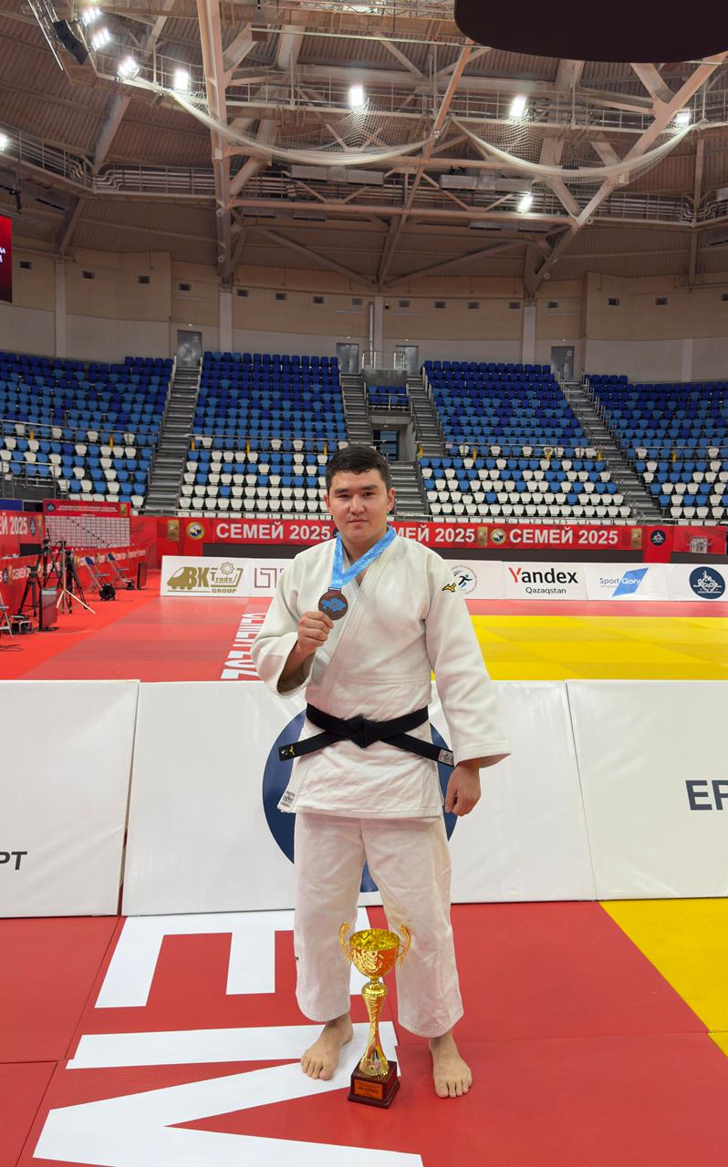 Алихан Азамат ҚР дзюдо чемпионатында III орын алды